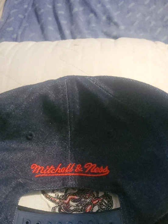 Mitchell & Ness Navy Blue Toronto Raptors Snapback..authentic...🏀 - Picture 2 of 7